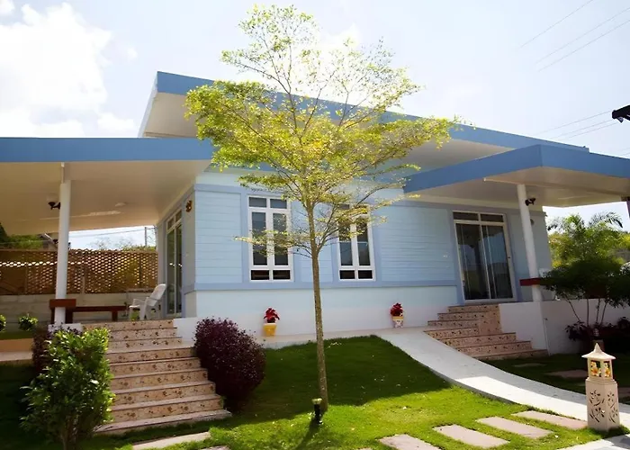 Baan Rabeang Mok รีสอร์ท 4*