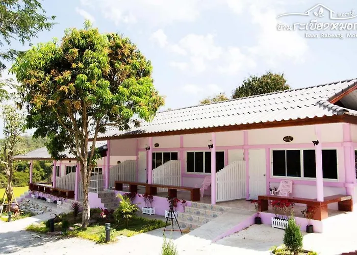 Baan Rabeang Mok 4* บ้านคา