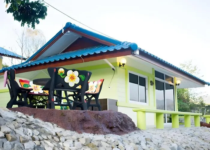 รีสอร์ท Baan Rabeang Mok บ้านคา